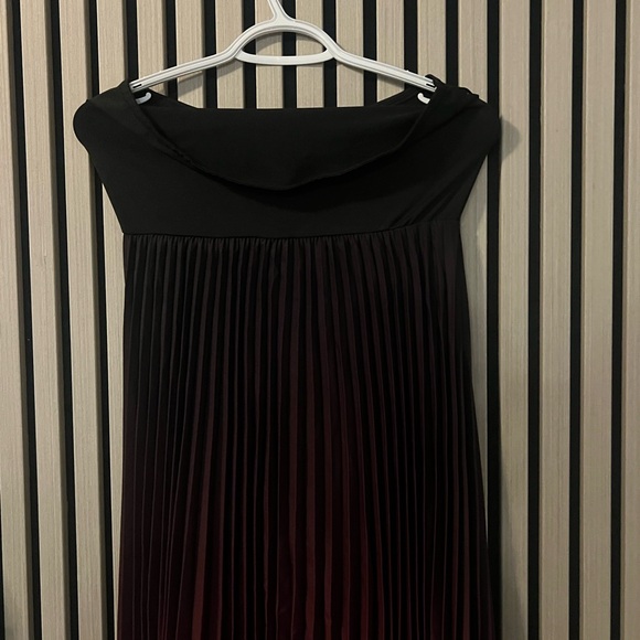 Red Ombre Strapless Pleated Maxi Dress Elegant Black and Purple Strapless Dress - Picture 7 of 7